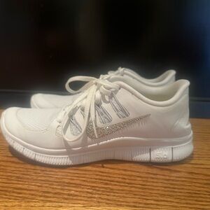 White Nike Free Run Tennis Shoe w Swarovski Crystal